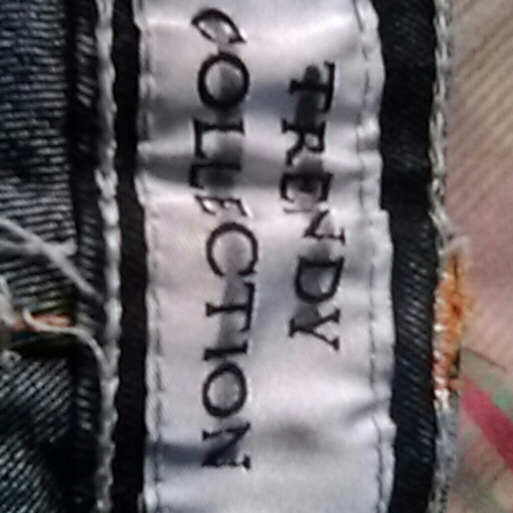 Trendy collrction short jeans